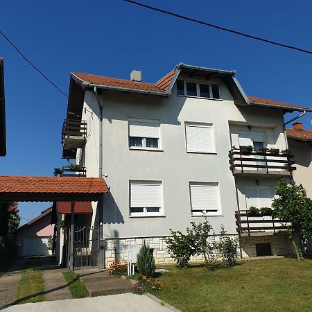 ווקובאר Apartman Kod Dide I Bake מראה חיצוני תמונה